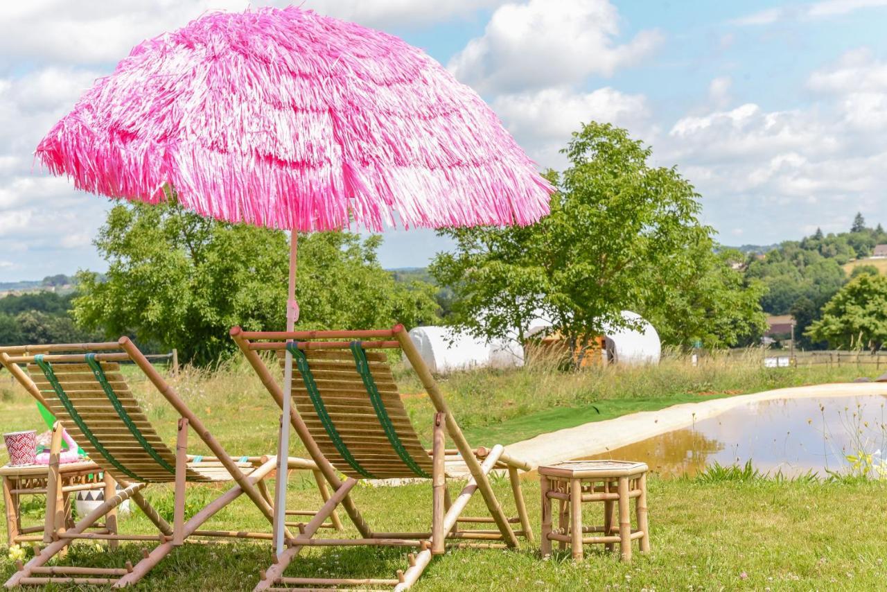 Lanouaille Coachellaゲストハウス エクステリア 写真